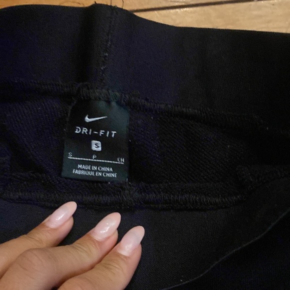 Nike sweatpants - Picture 4 of 4